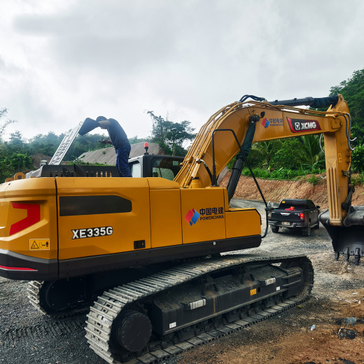 Гусеничный экскаватор XCMG XE335G