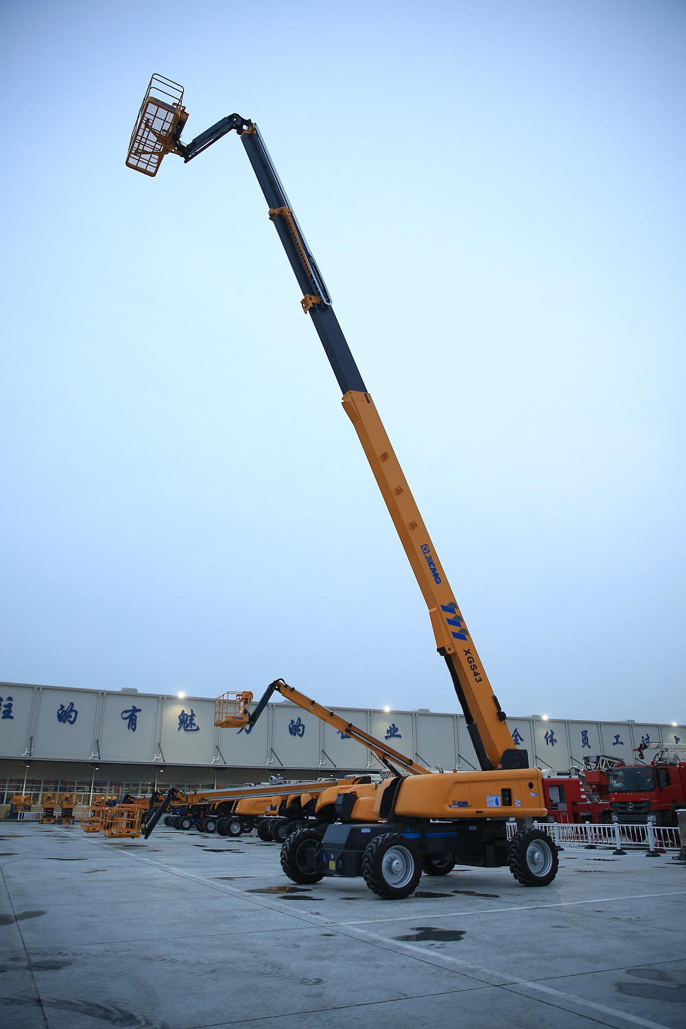 Выбираем самоходный телескопический подъемник